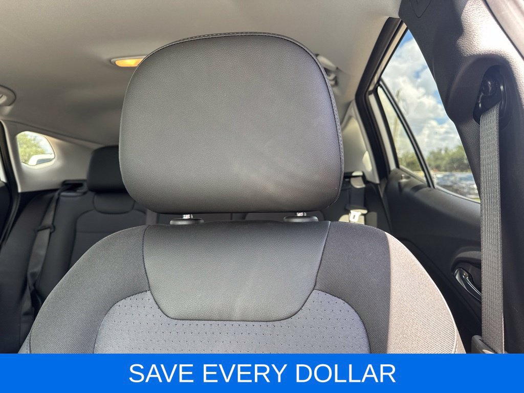 Used 2025 Chevrolet Trax LT w/ Driver Confidence Package FWD image 10