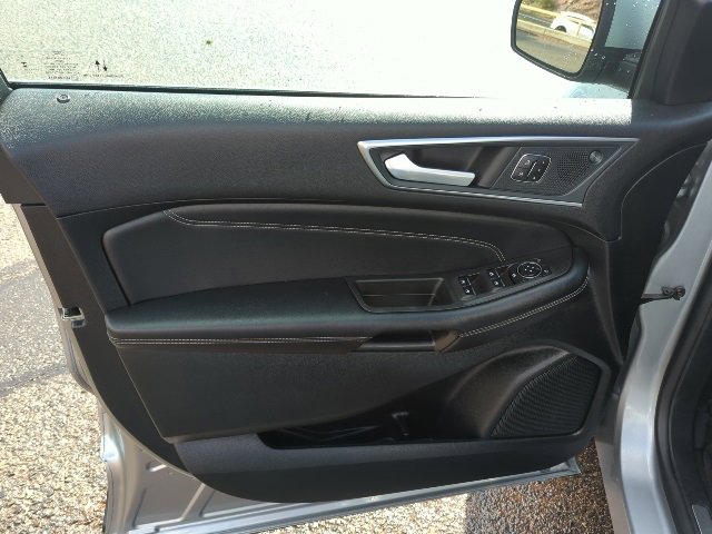 Used 2024 Ford Edge Titanium image 16