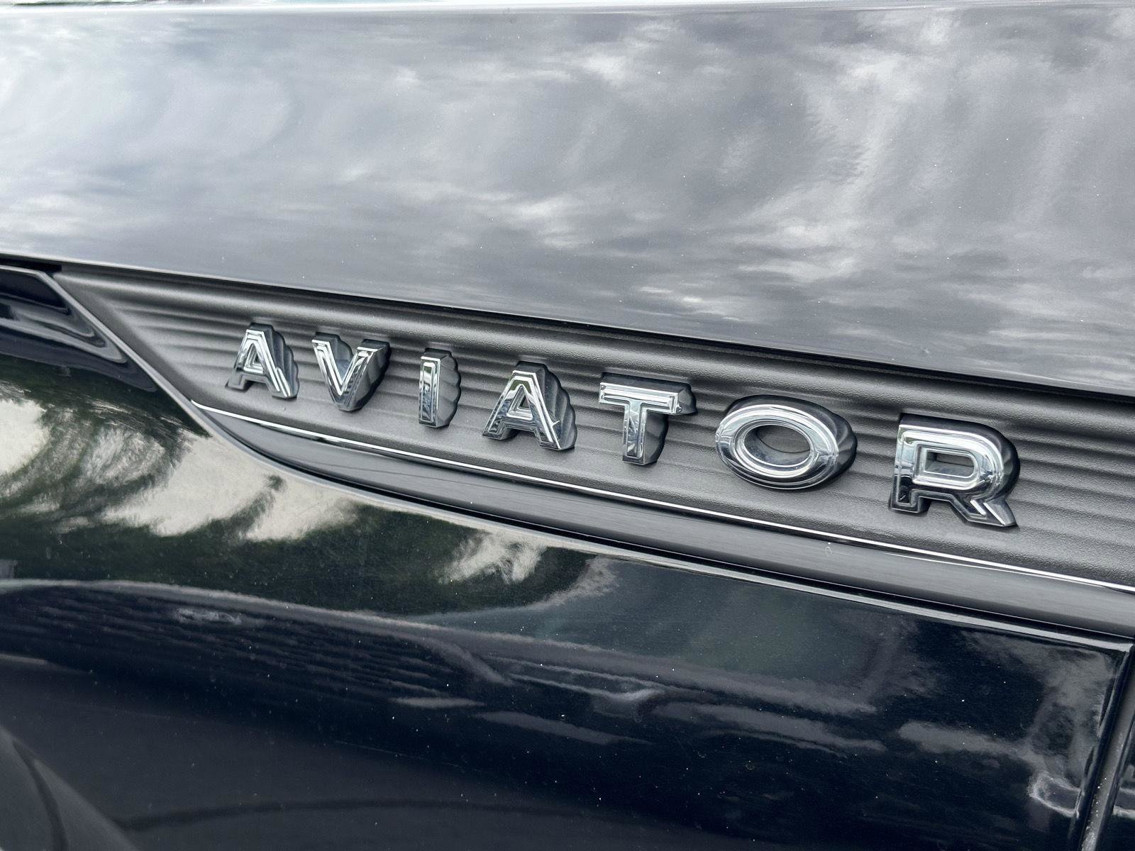 Used 2022 Lincoln Aviator Reserve AWD/4WD image 10