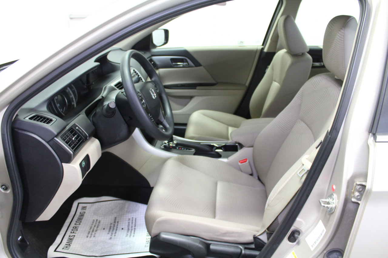 Used 2014 Honda Accord LX image 16