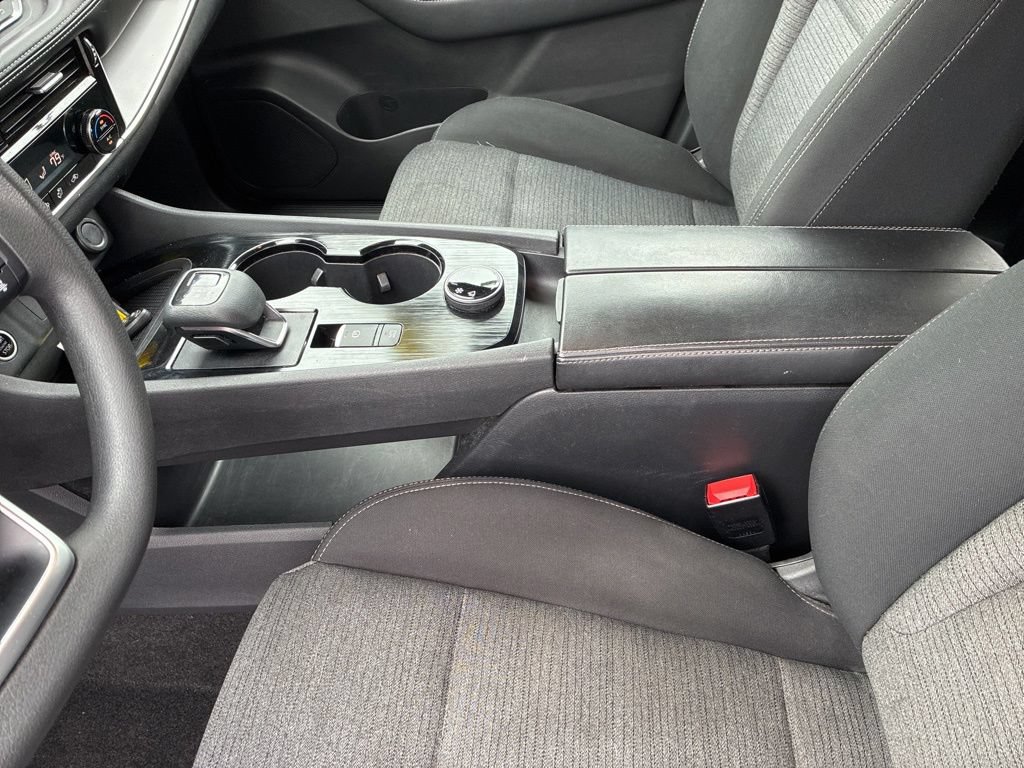 Used 2021 Nissan Rogue SV AWD/4WD image 15