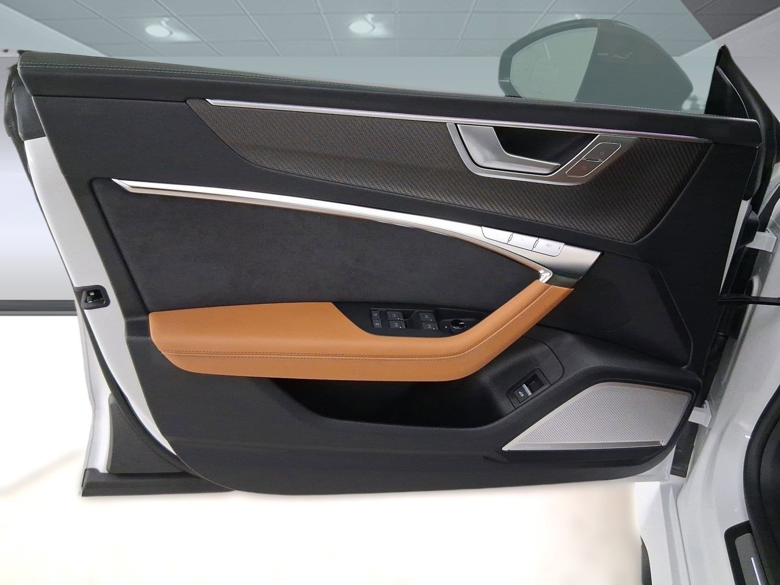 Used 2025 Audi RS 7 Performance image 12