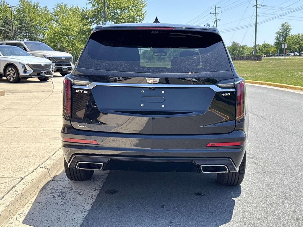 Used 2023 Cadillac XT6 Sport w/ Technology Package AWD/4WD image 24