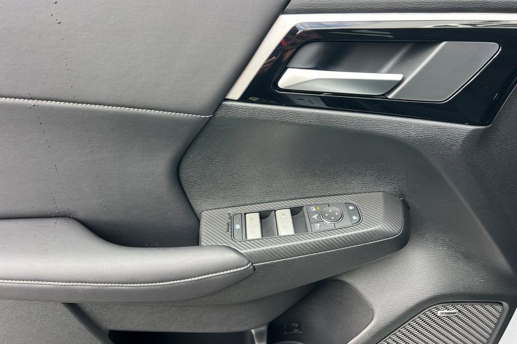 New 2026 Mitsubishi Outlander AWD image 12