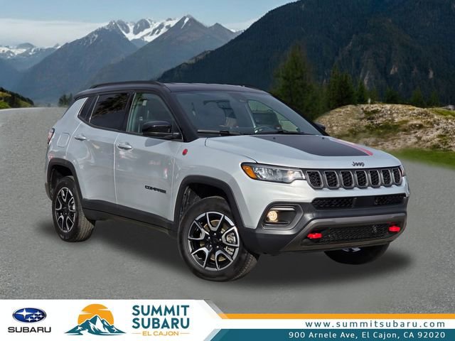 Used 2024 Jeep Compass Trailhawk AWD/4WD image 1