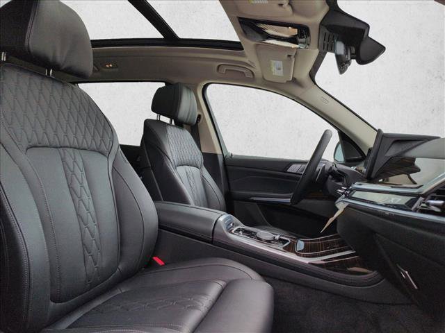 Certified 2026 BMW X7 xDrive40i AWD/4WD image 23