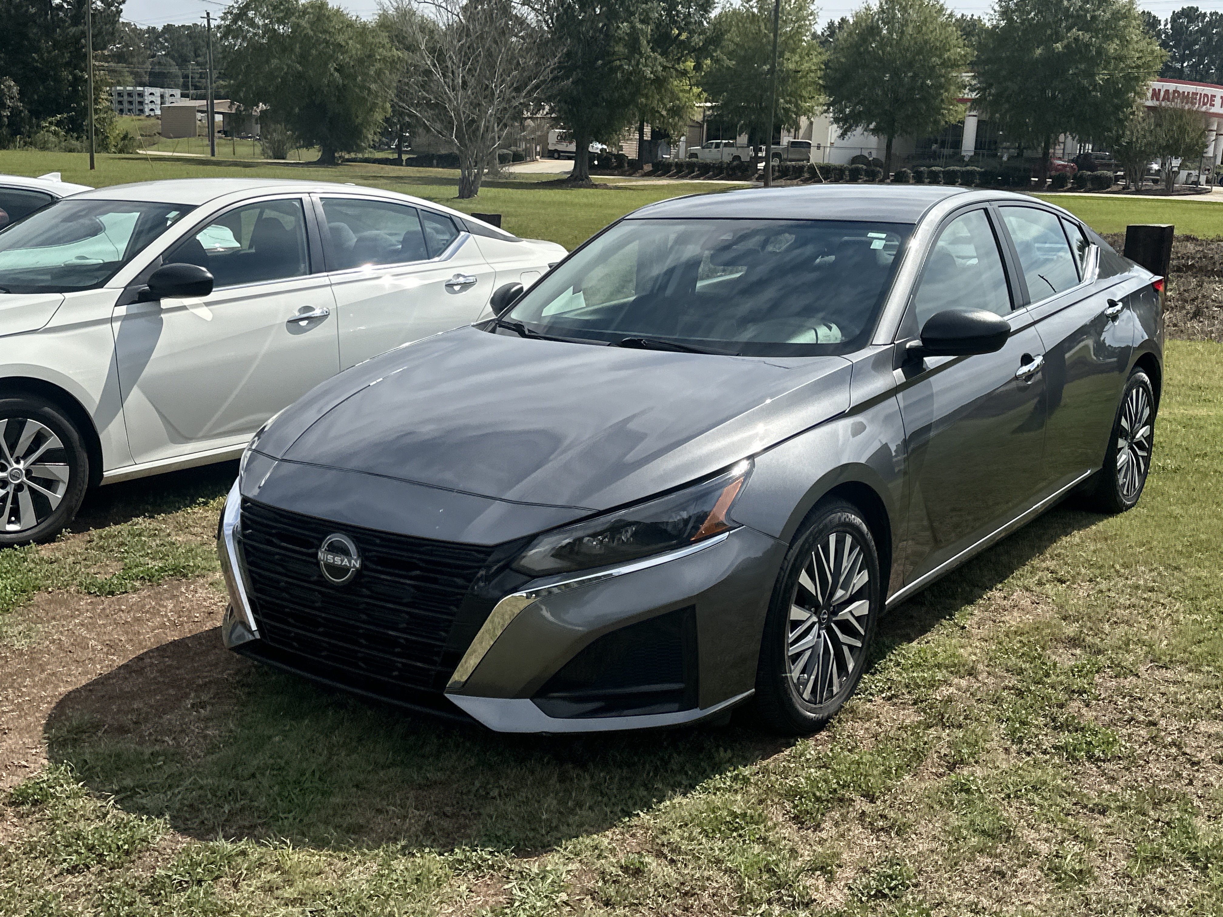 Used 2024 Nissan Altima 2.5 SV