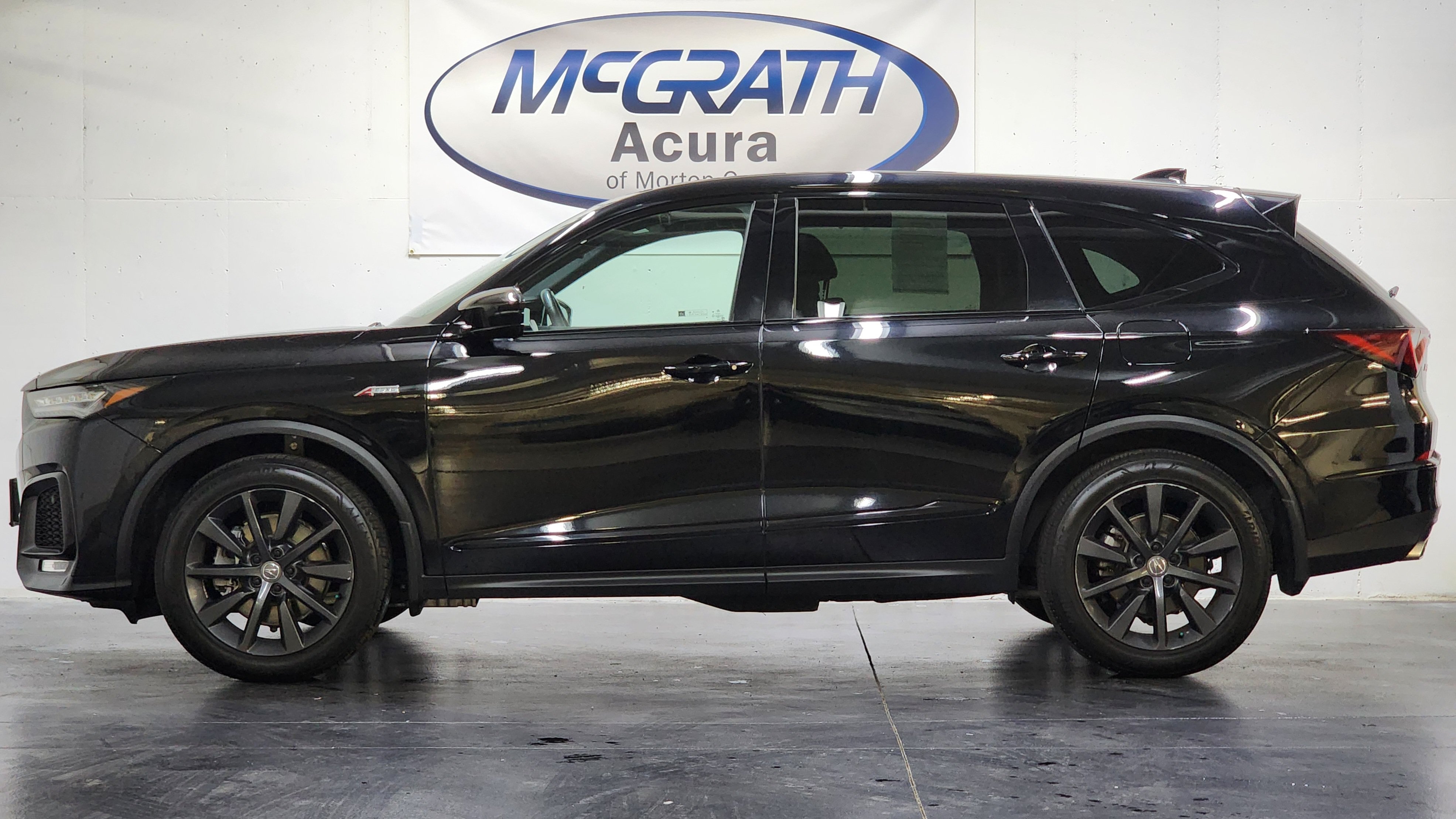 Certified 2025 Acura MDX A-Spec AWD/4WD image 10