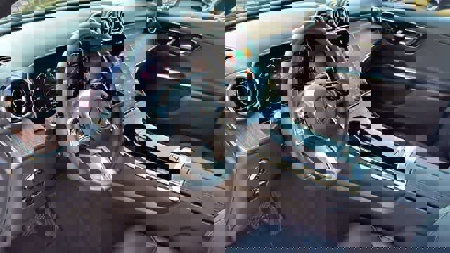 Certified 2025 Mercedes-Benz GLC 300 4MATIC image 28