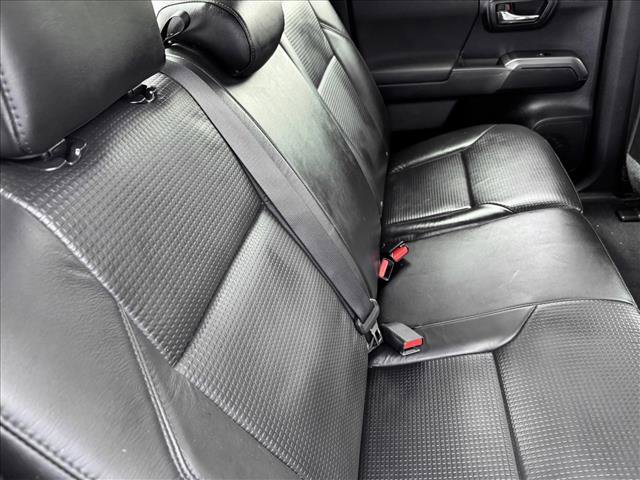 Certified 2020 Toyota Tacoma TRD Off-Road w/ TRD Premium Off Road Package image 18