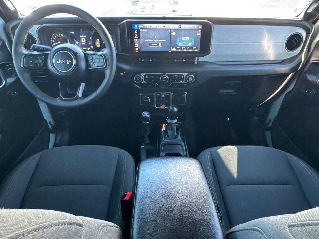 Certified 2024 Jeep Wrangler Unlimited w/ Convenience Group AWD/4WD image 20