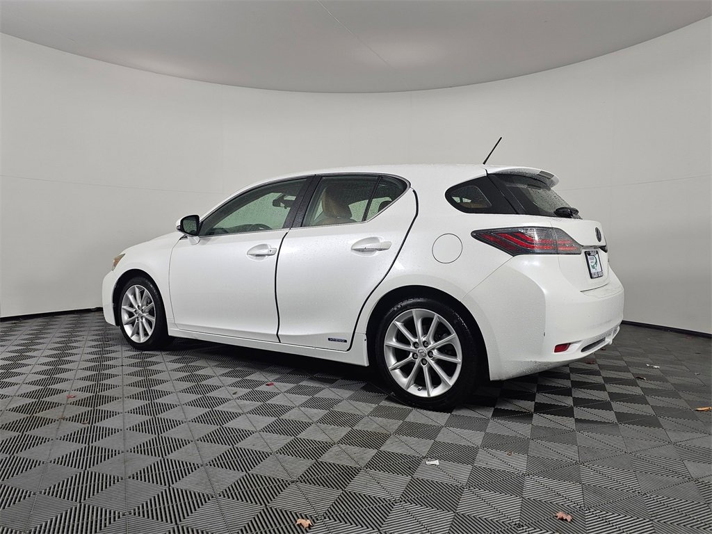 Used 2011 Lexus CT 200h image 5