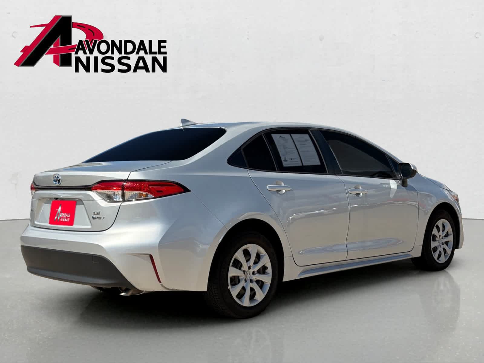 Used 2025 Toyota Corolla LE w/ Convenience Package FWD image 6
