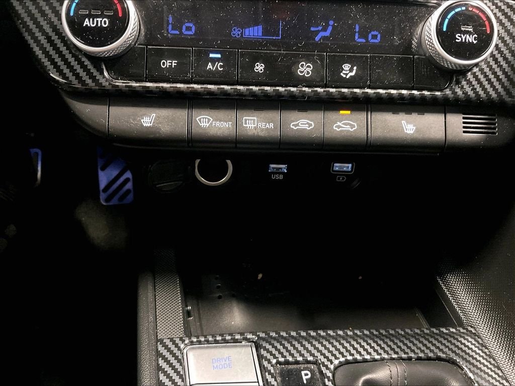 Certified 2023 Hyundai Elantra Limited FWD image 27