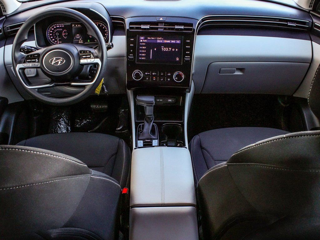Used 2023 Hyundai Tucson SE image 35