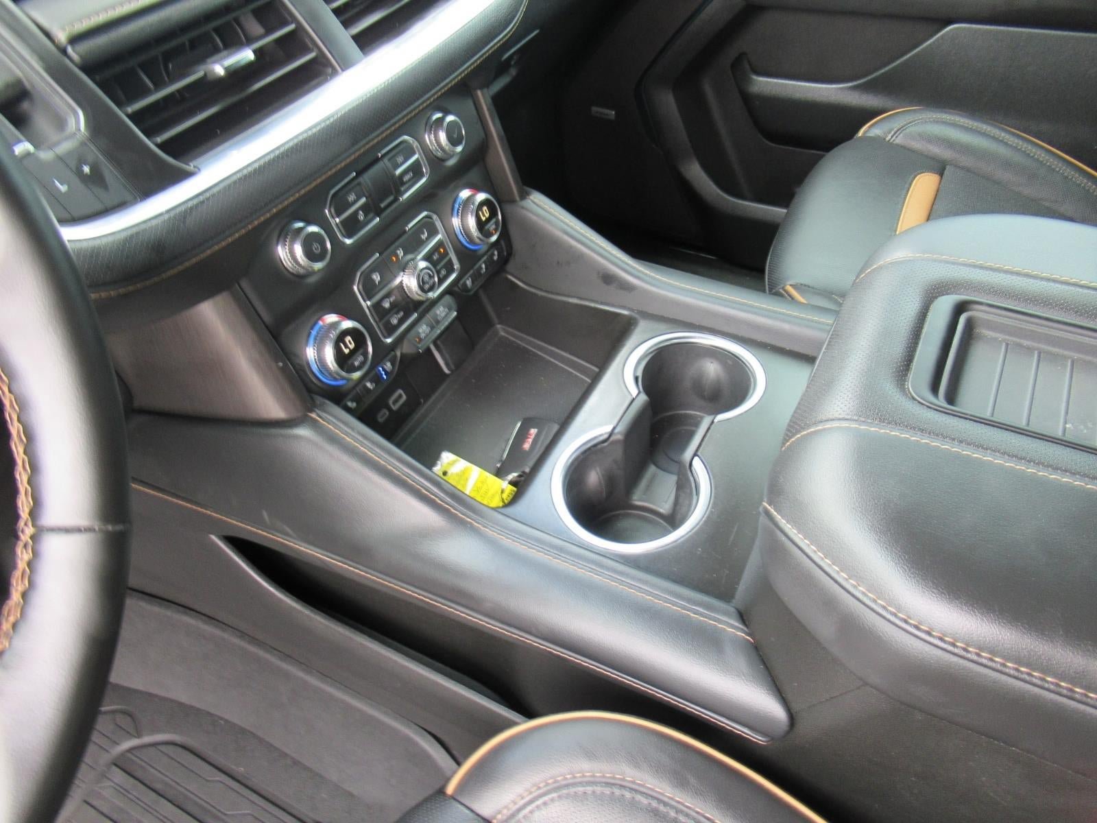 Used 2024 GMC Yukon AT4 w/ Technology Package AWD/4WD image 18