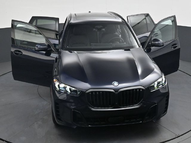 New 2026 BMW X5 xDrive50e w/ M Sport Package AWD/4WD image 43