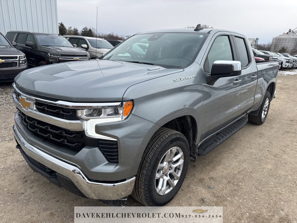 Used 2025 Chevrolet Silverado 1500 LT image 10