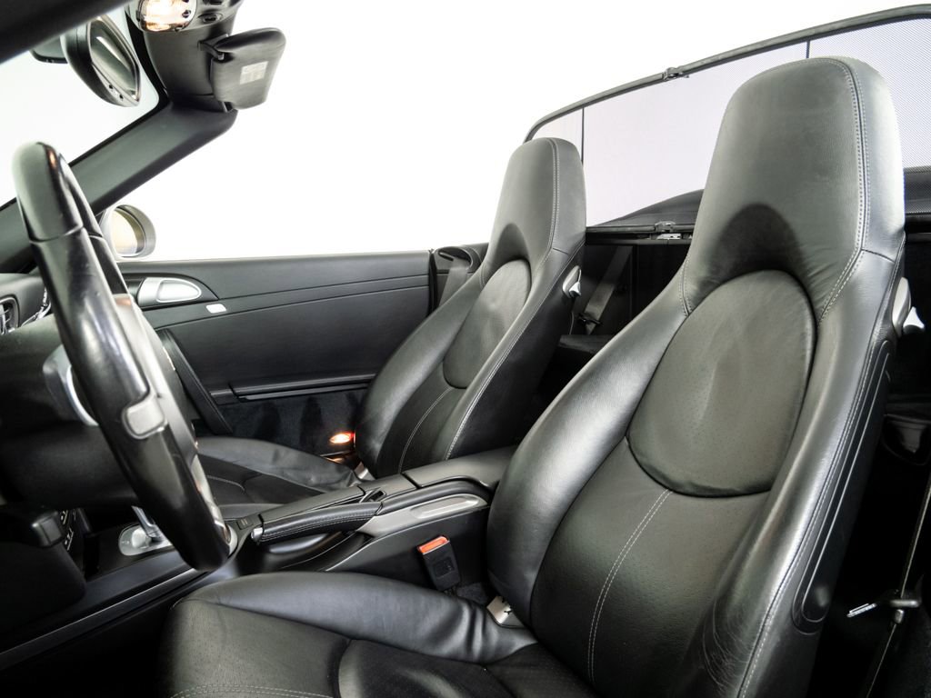 Used 2010 Porsche 911 Carrera S RWD image 5