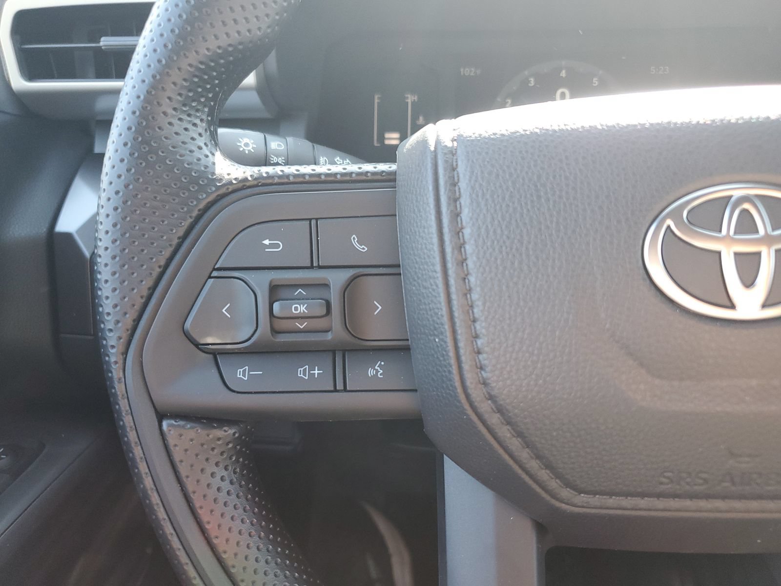 Certified 2026 Toyota Tacoma SR5 AWD/4WD image 20