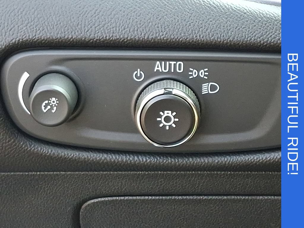 Certified 2017 Chevrolet Malibu Premier FWD image 24