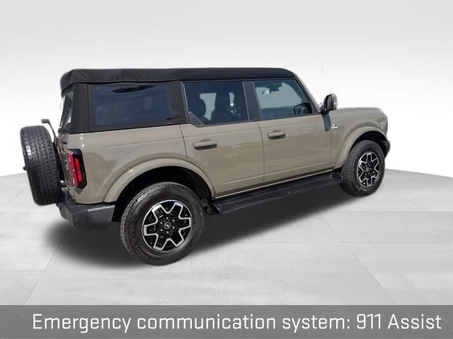 Used 2025 Ford Bronco Outer Banks AWD/4WD image 15