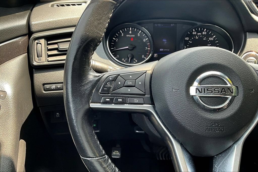 Used 2019 Nissan Rogue SV AWD/4WD image 11