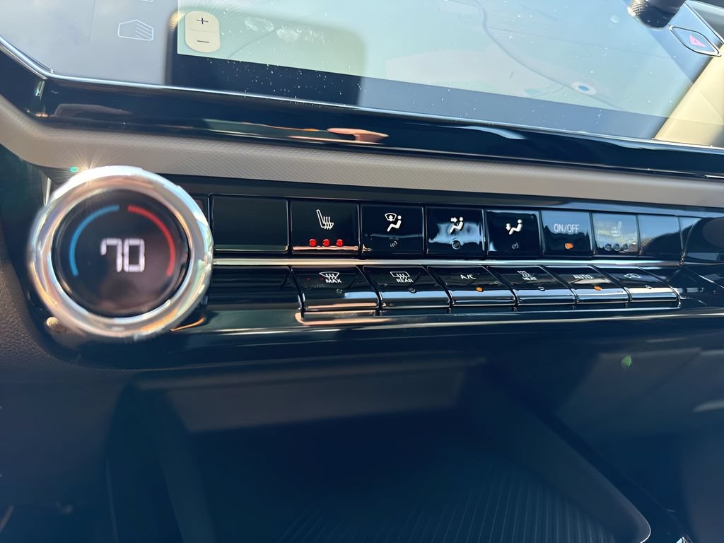 New 2027 Chevrolet Bolt LT FWD image 21