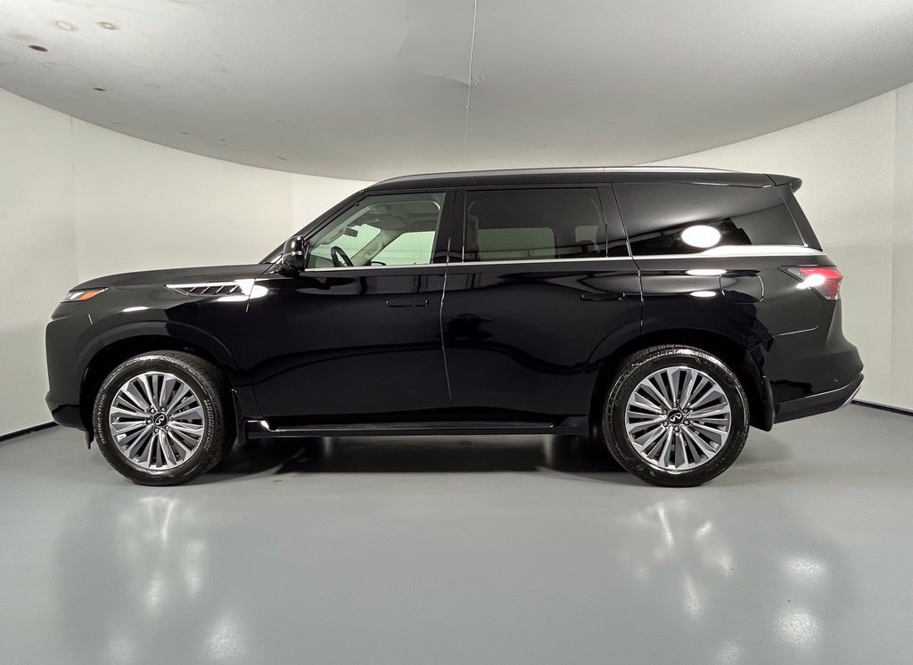 Used 2026 INFINITI QX80 Luxe w/ Cargo Package AWD/4WD image 4