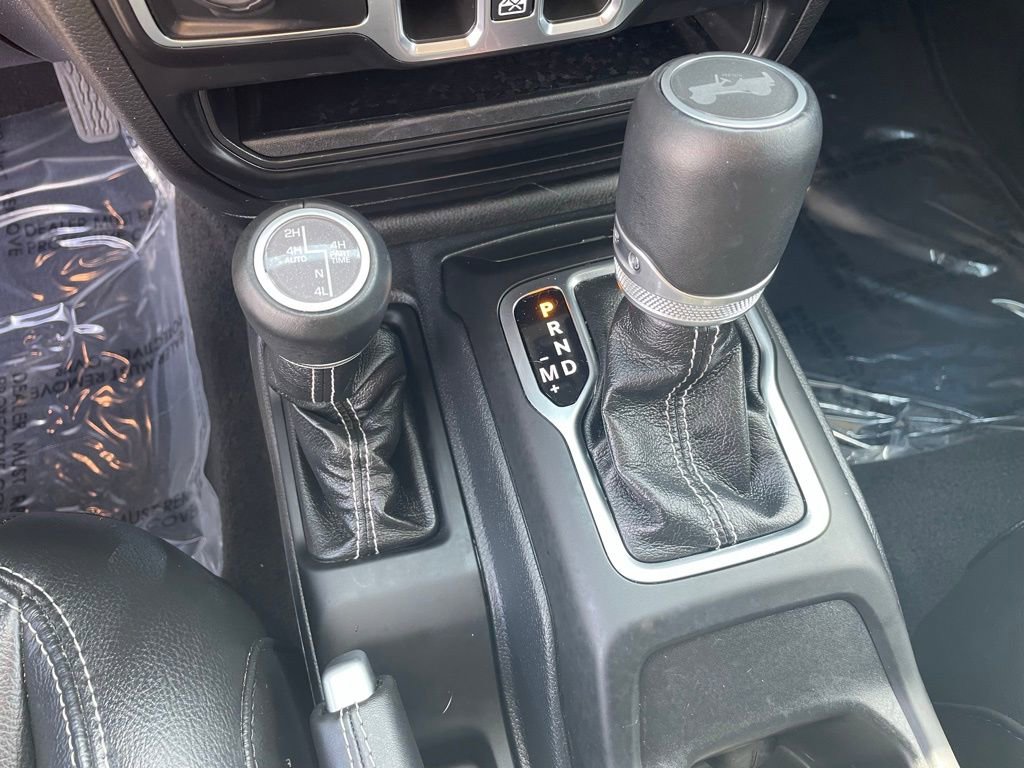 Used 2023 Jeep Wrangler Unlimited Sahara w/ Cold Weather Group image 24