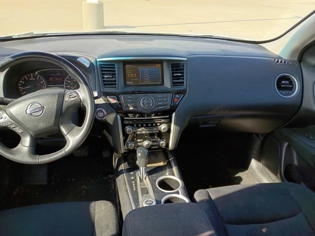Used 2014 Nissan Pathfinder SV w/ Trailer Tow Package image 13