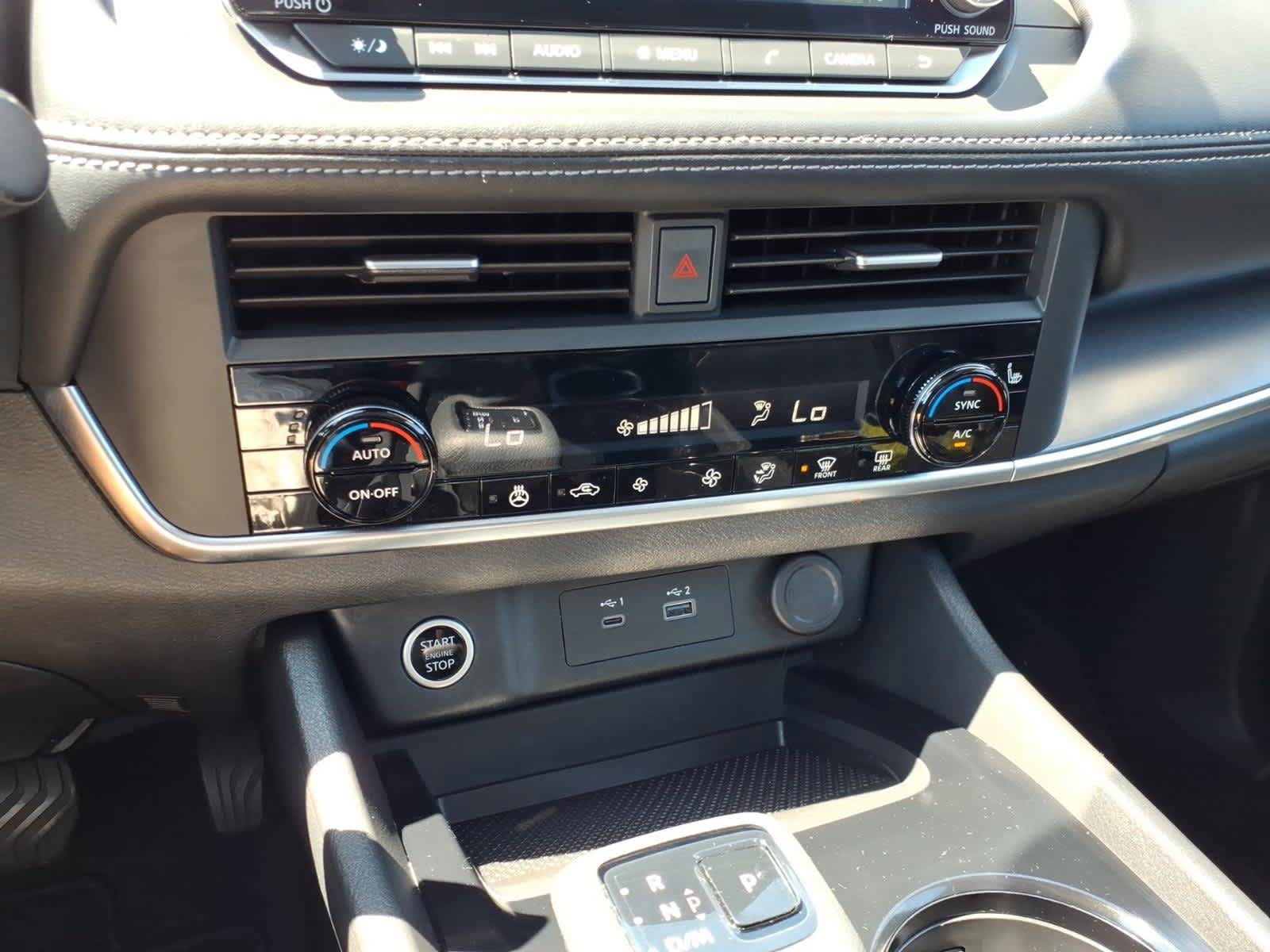 Used 2023 Nissan Rogue SV w/ SV Premium B Package AWD/4WD image 19