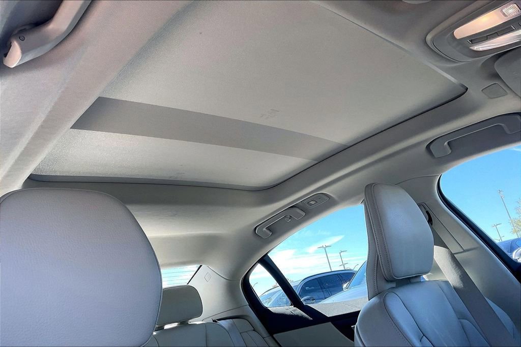 Certified 2024 Volvo S60 B5 Core image 22