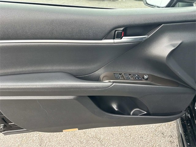 Used 2022 Toyota Camry XSE image 20