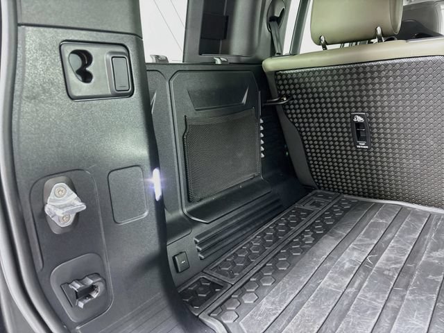 Used 2024 Land Rover Defender 110 S AWD/4WD image 26