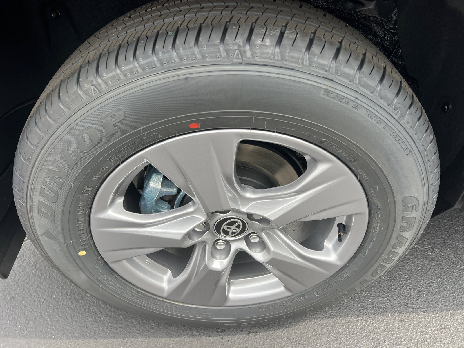New 2025 Toyota RAV4 XLE image 17