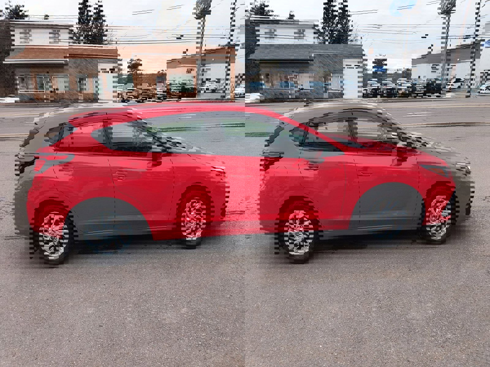 Certified 2025 Subaru Impreza 2.0i image 9