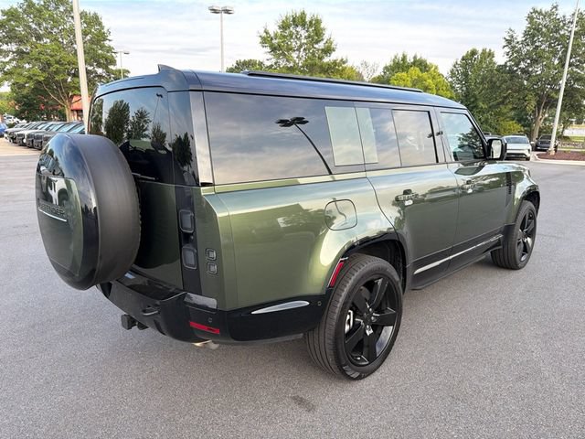 Certified 2026 Land Rover Defender 130 X-Dynamic SE AWD/4WD image 5