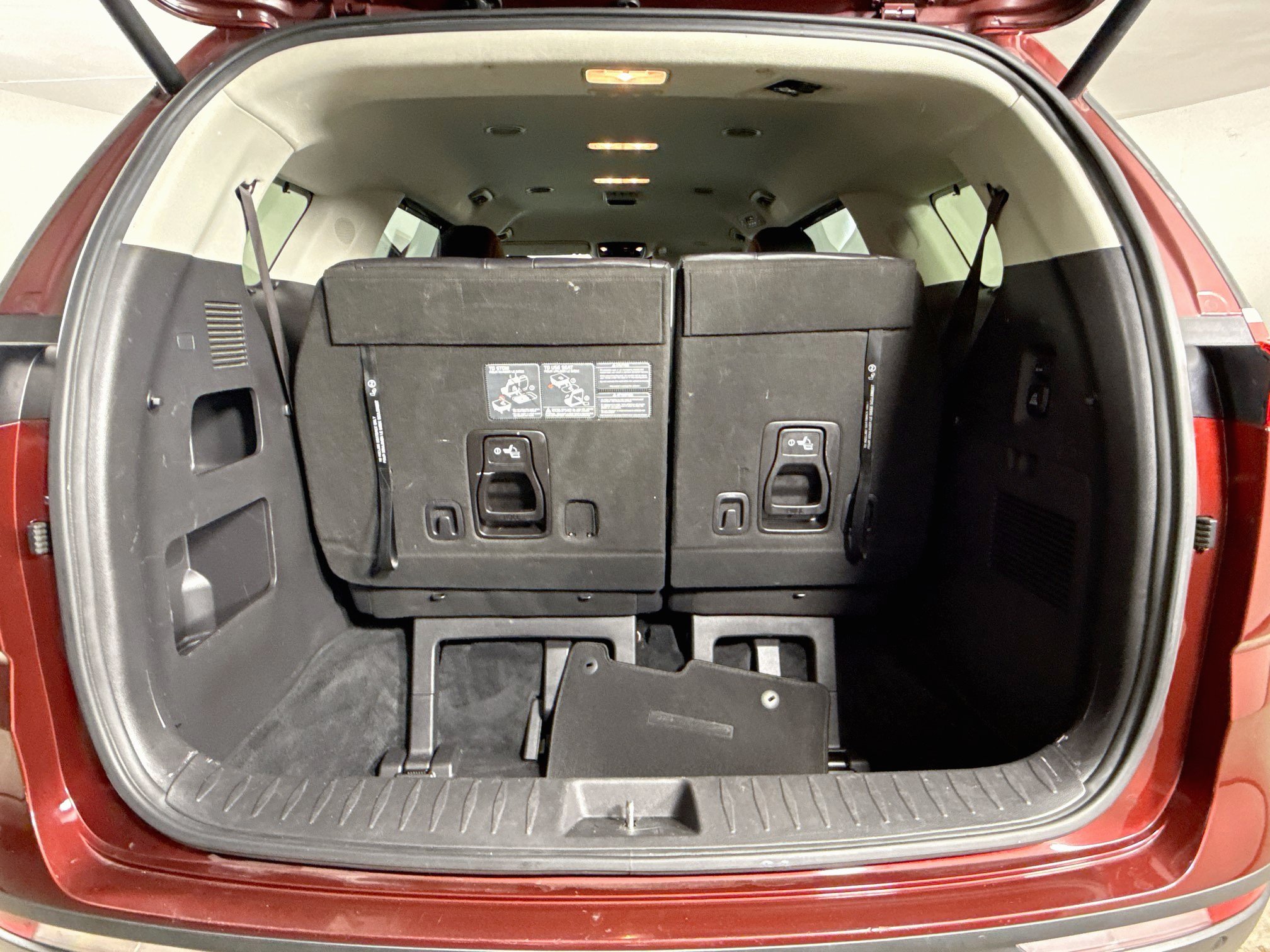 Used 2023 Kia Carnival SX FWD image 34