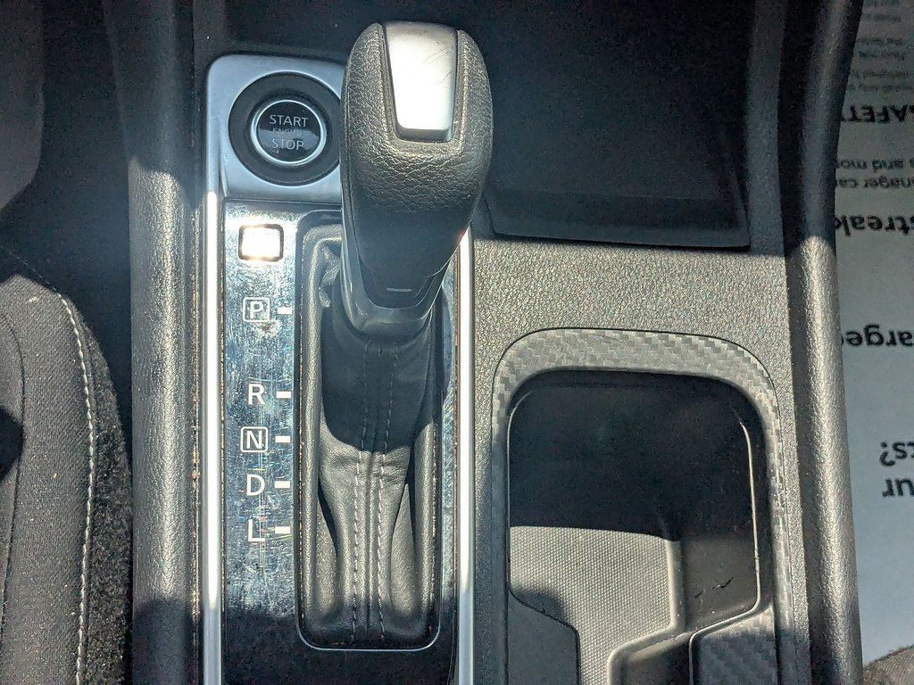 Used 2024 Nissan Sentra SV FWD image 21