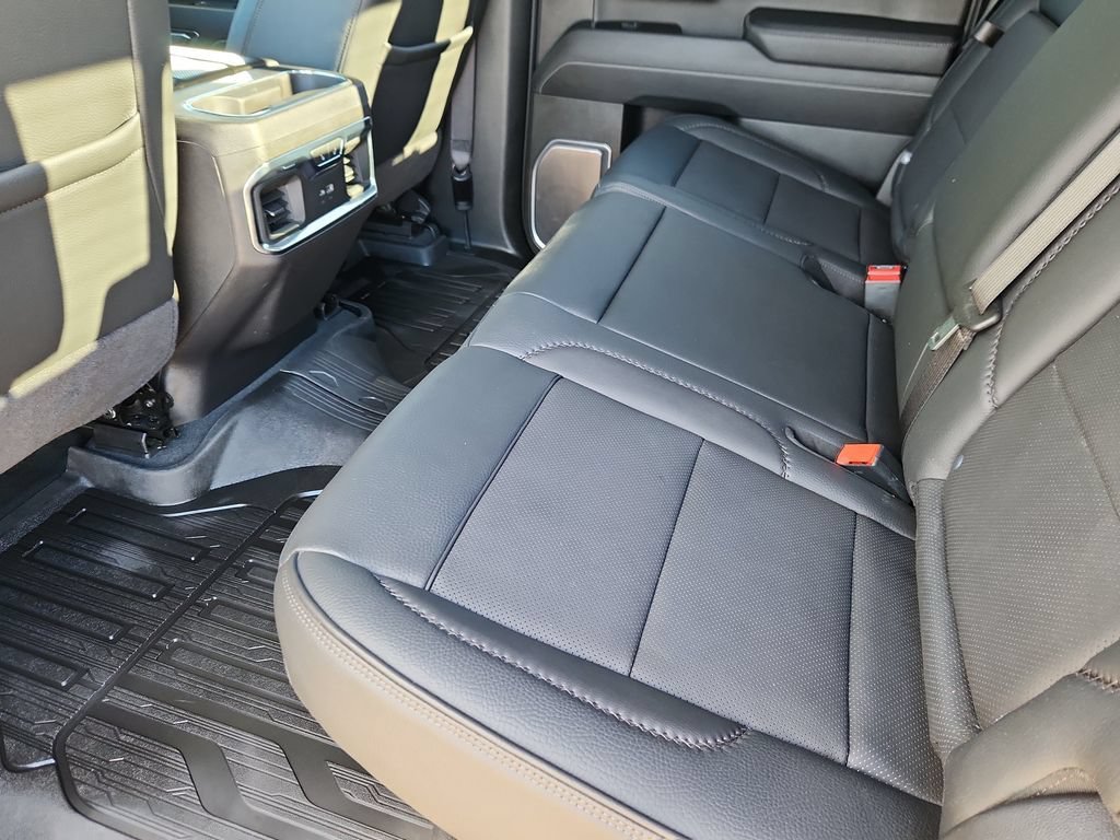 Used 2025 GMC Sierra 1500 Denali w/ Denali Reserve Package AWD/4WD image 9