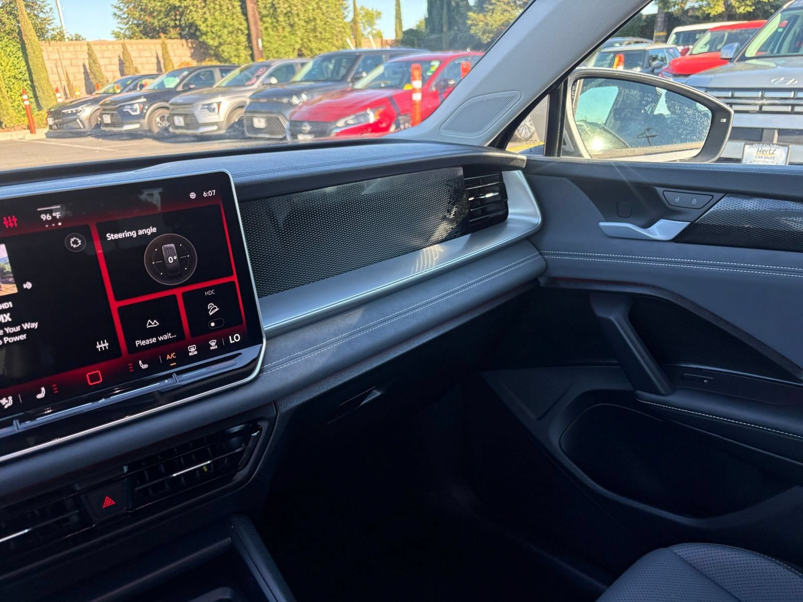 Used 2026 Volkswagen Tiguan SE AWD/4WD image 37