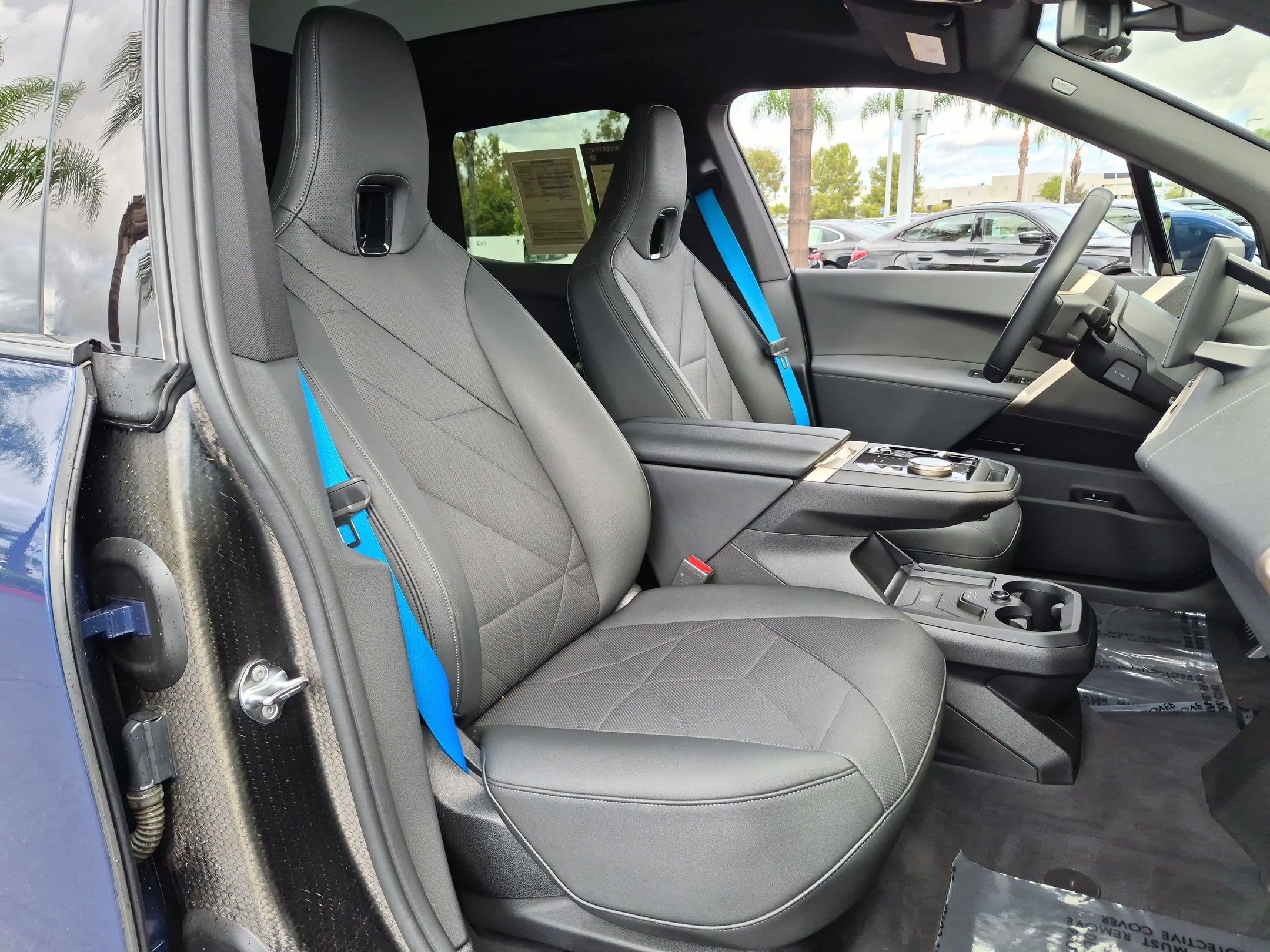 Certified 2024 BMW iX xDrive50 w/ Convenience Package AWD/4WD image 33