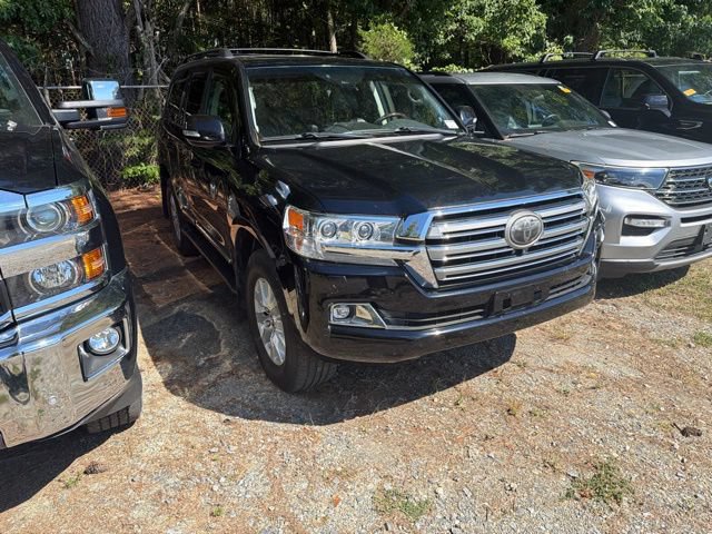 Used 2017 Toyota Land Cruiser AWD/4WD image 5