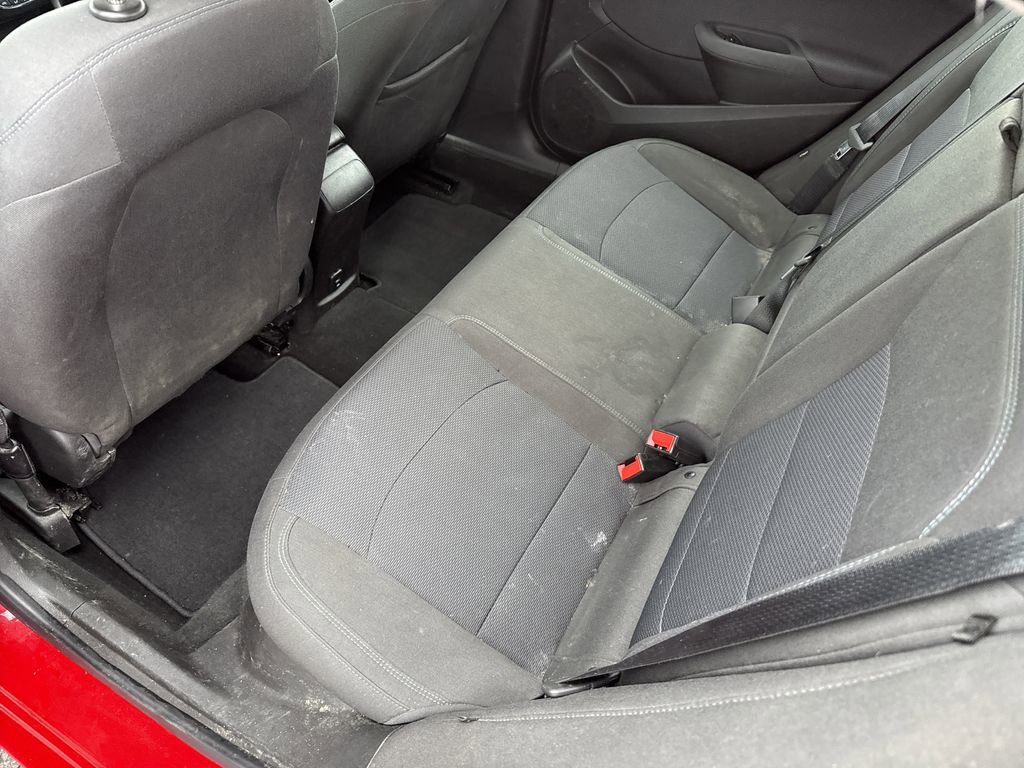 Used 2018 Chevrolet Cruze LT w/ Convenience Package FWD image 14