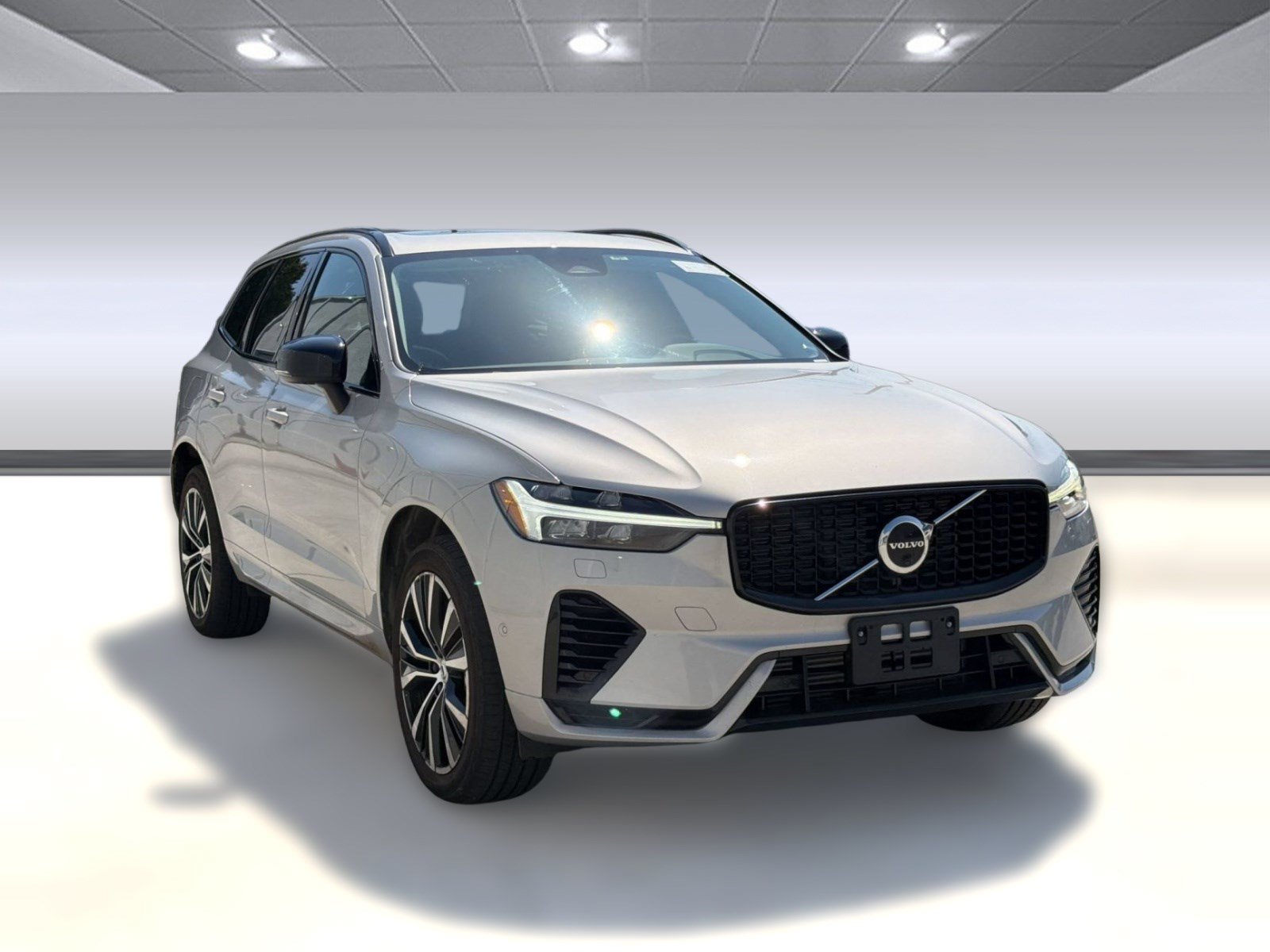 Certified 2023 Volvo XC60 T8 Plus w/ Climate Package AWD/4WD image 7