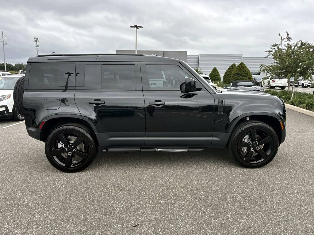New 2026 Land Rover Defender 110 S AWD/4WD image 7