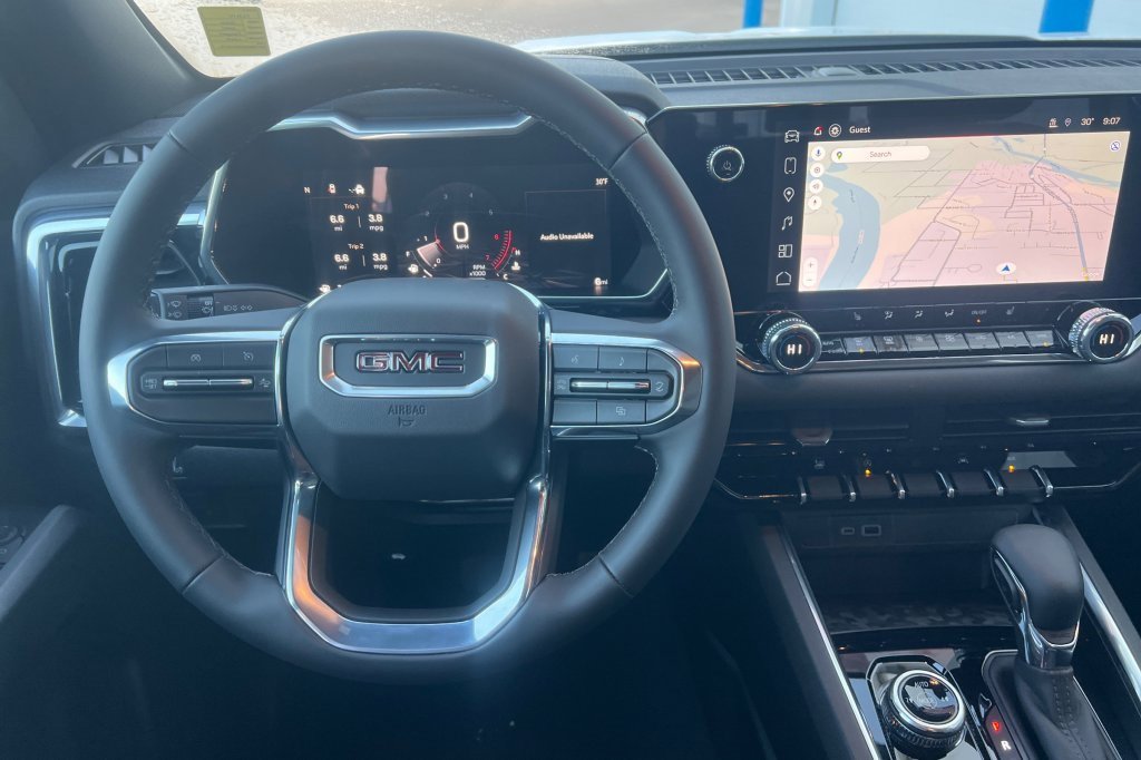 New 2026 GMC Canyon Elevation w/ Convenience Package image 11