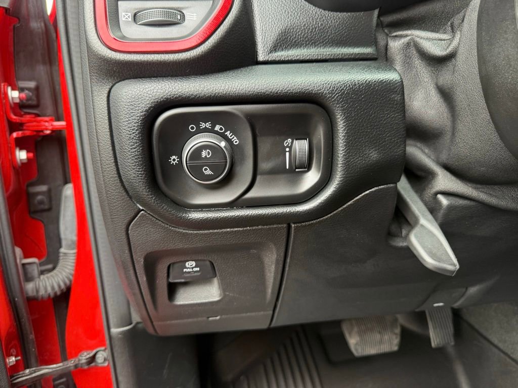 Used 2021 RAM 1500 Rebel AWD/4WD image 18