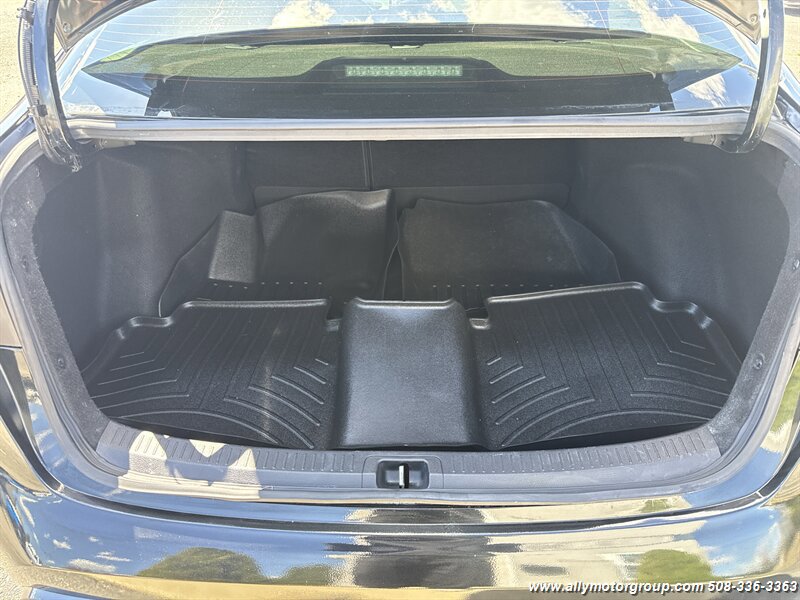Used 2021 Toyota Corolla SE FWD image 14
